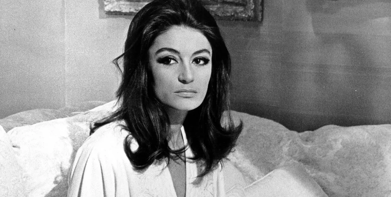 Anouk Aimée: Ποια ήταν η σπουδαία Γαλλίδα ηθοποιός που έφυγε από τη ζωή σε ηλικία 92 ετών;