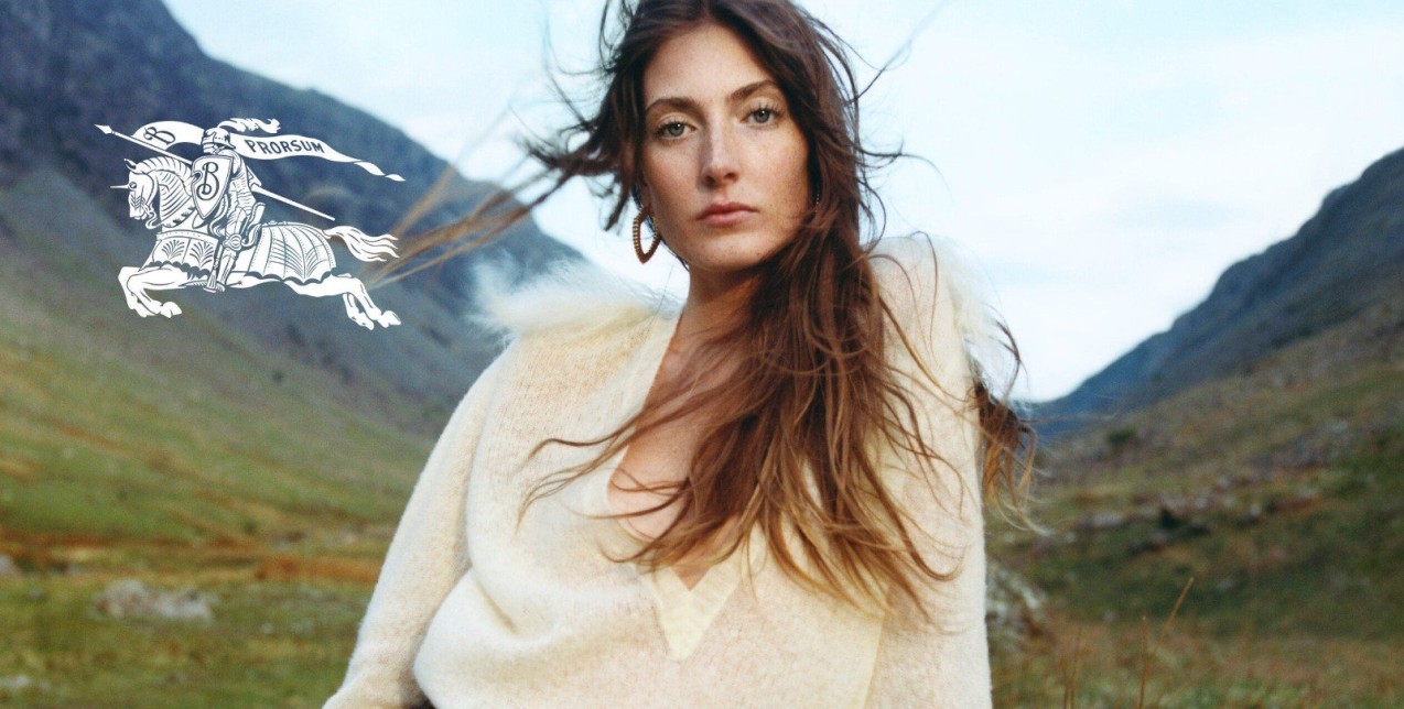 Οι κόρες της Phoebe Philo και της Kate Moss πρωταγωνιστούν στη νέα καμπάνια του οίκου Burberry 