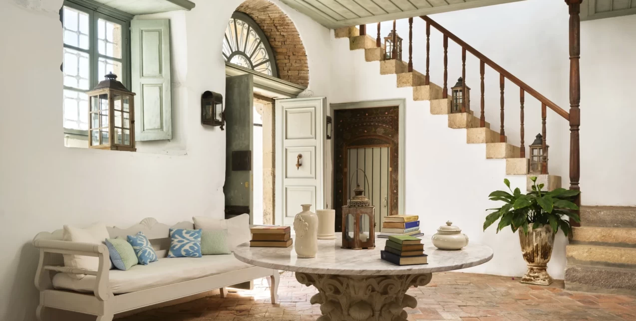 Ένα σπίτι του 18ου αιώνα με «βαριά» κληρονομιά στην Πάτμο ανακαινίστηκε υποδειγματικά