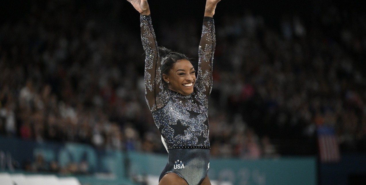 Simone Biles in Paris: Η χρυσή Ολυμπιονίκης επιστρέφει στο Netflix με δύο νέα επεισόδια για τη σπουδαία πορεία της στον αθλητισμό