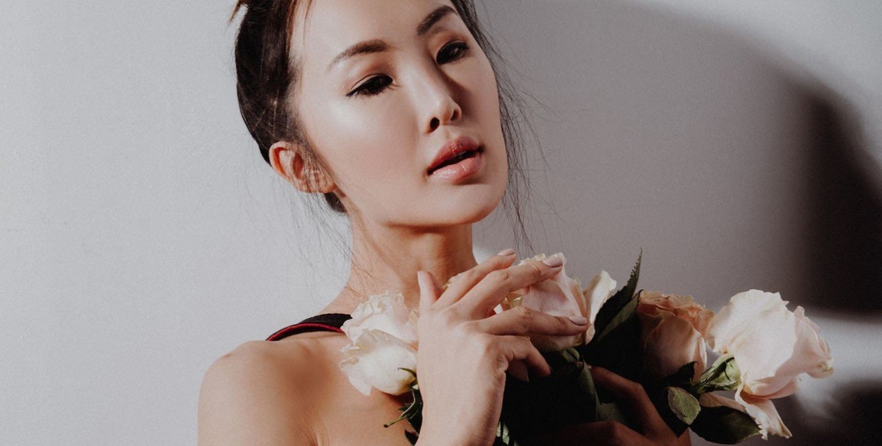 Floral-inspired καλλυντικά που πρέπει να αποκτήσετε την άνοιξη 