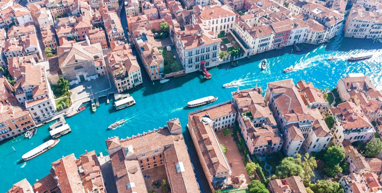 Πάσχα στην Ευρώπη: 5 προορισμοί για αναζωογονητικές αποδράσεις με πτήσεις από τη Θεσσαλονίκη