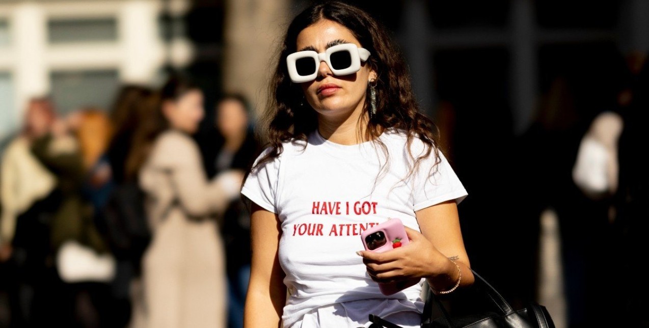 Τα λευκά t-shirt που θα γίνουν η βάση για κάθε επιτυχημένο σύνολο 