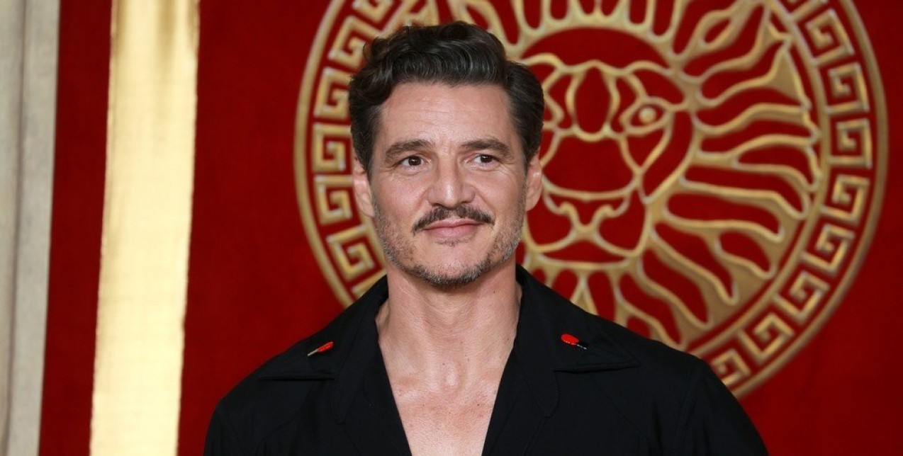 Τελικά ο Pedro Pascal και η Jennifer Aniston είναι ζευγάρι; Ο super-hot ηθοποιός απαντά