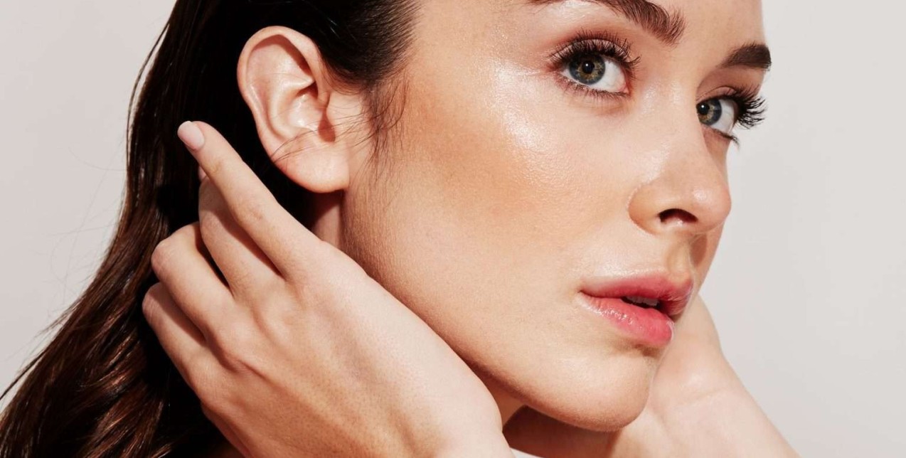 Blush Overload: Οι πιο σύγχρονες τεχνικές που θα αλλάξουν τον τρόπο με τον οποίο εφαρμόζετε το ρουζ σας