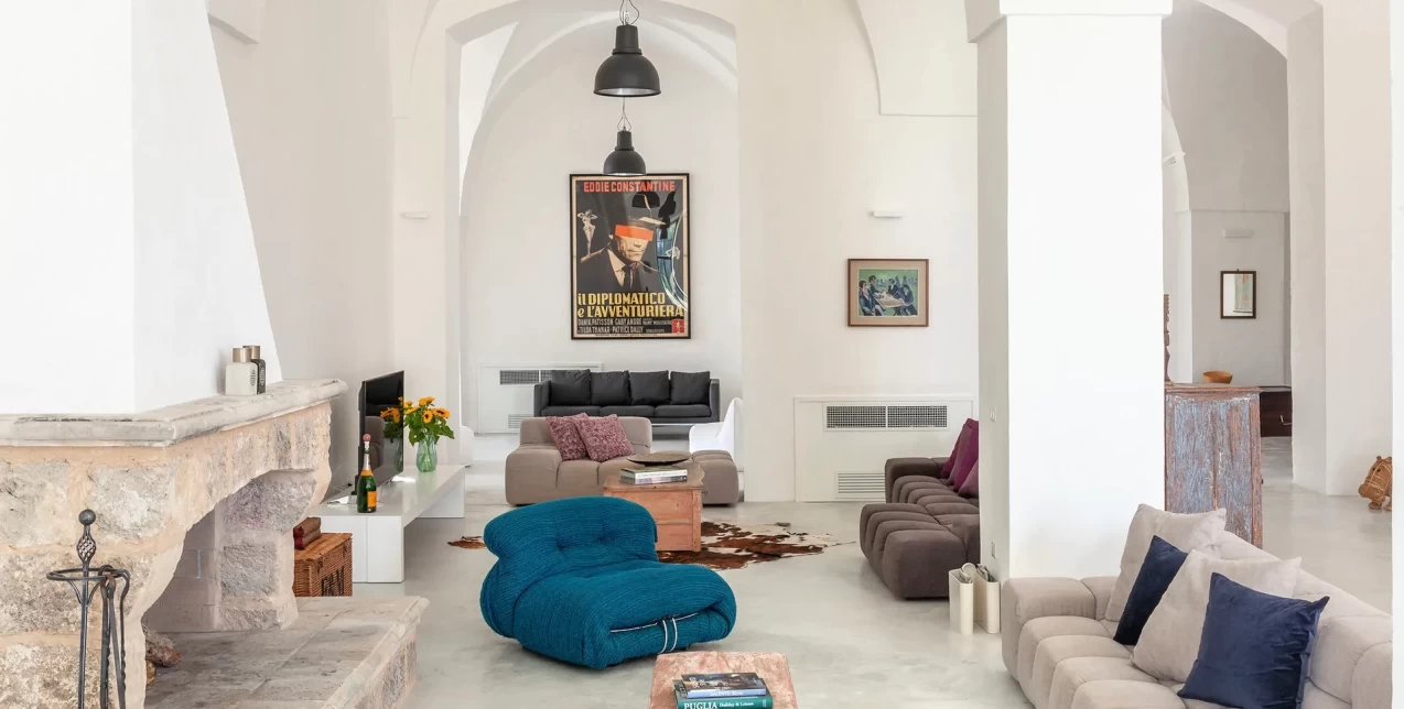 Πώς ένα πρώην εργοστάσιο καπνού μετατράπηκε σε ένα από τα πιο περιζήτητα εξοχικά καταλύματα στην Ιταλία