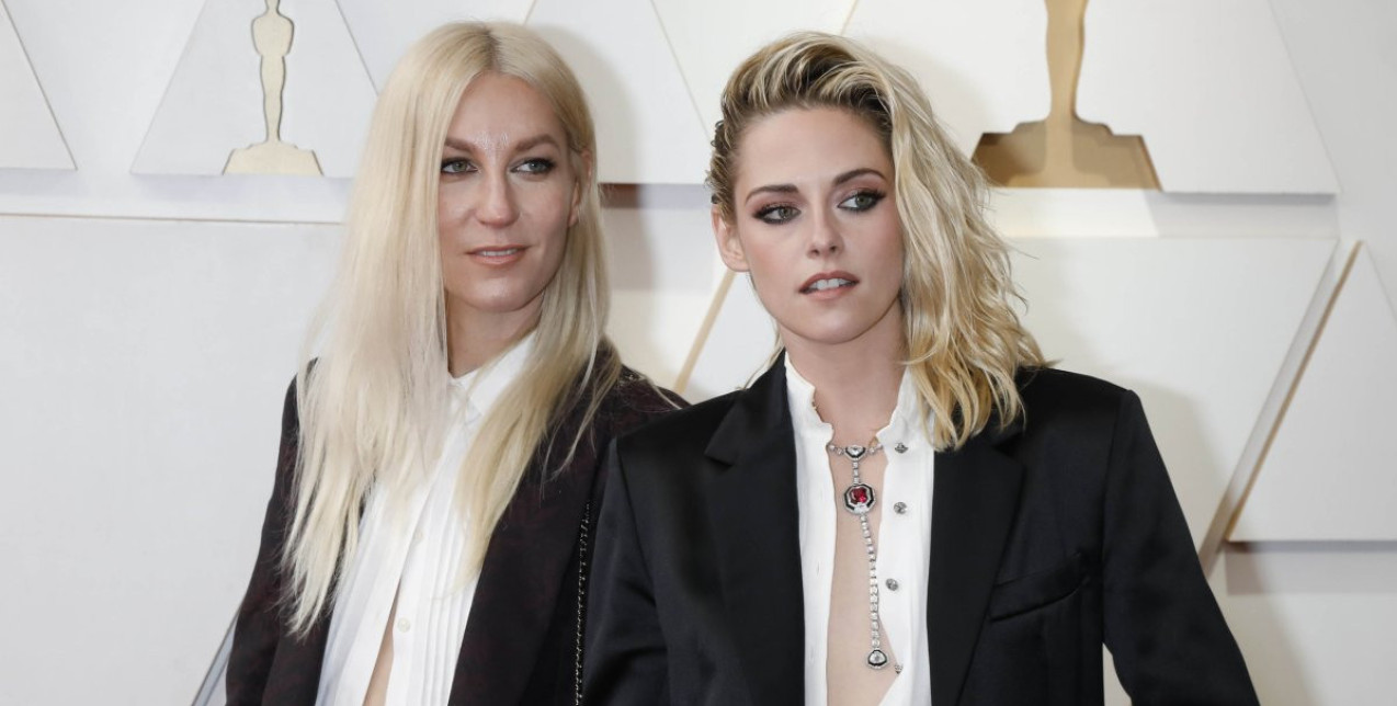 Η Kristen Stewart παντρεύτηκε τη σύντροφο της σε μια ρομαντική και ιδιωτική τελετή 