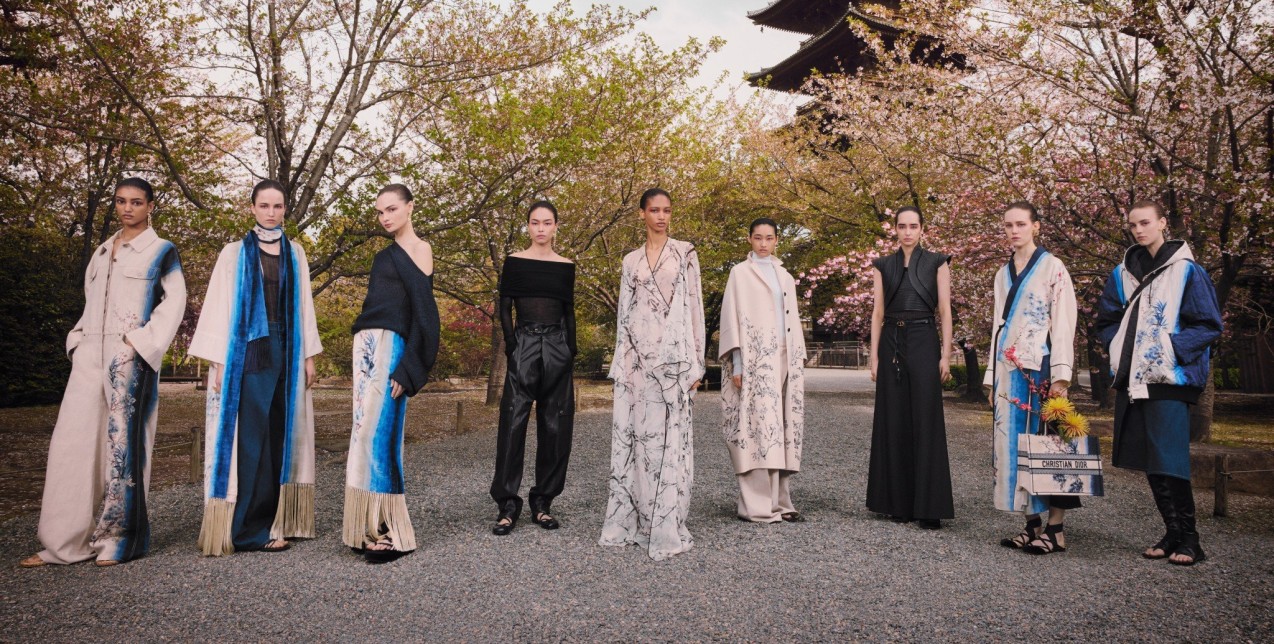Fall 2025: Ο Dior παρουσίασε τη νέα του συλλογή στην Ιαπωνία σε ένα ανεπανάληπτο σκηνικό 