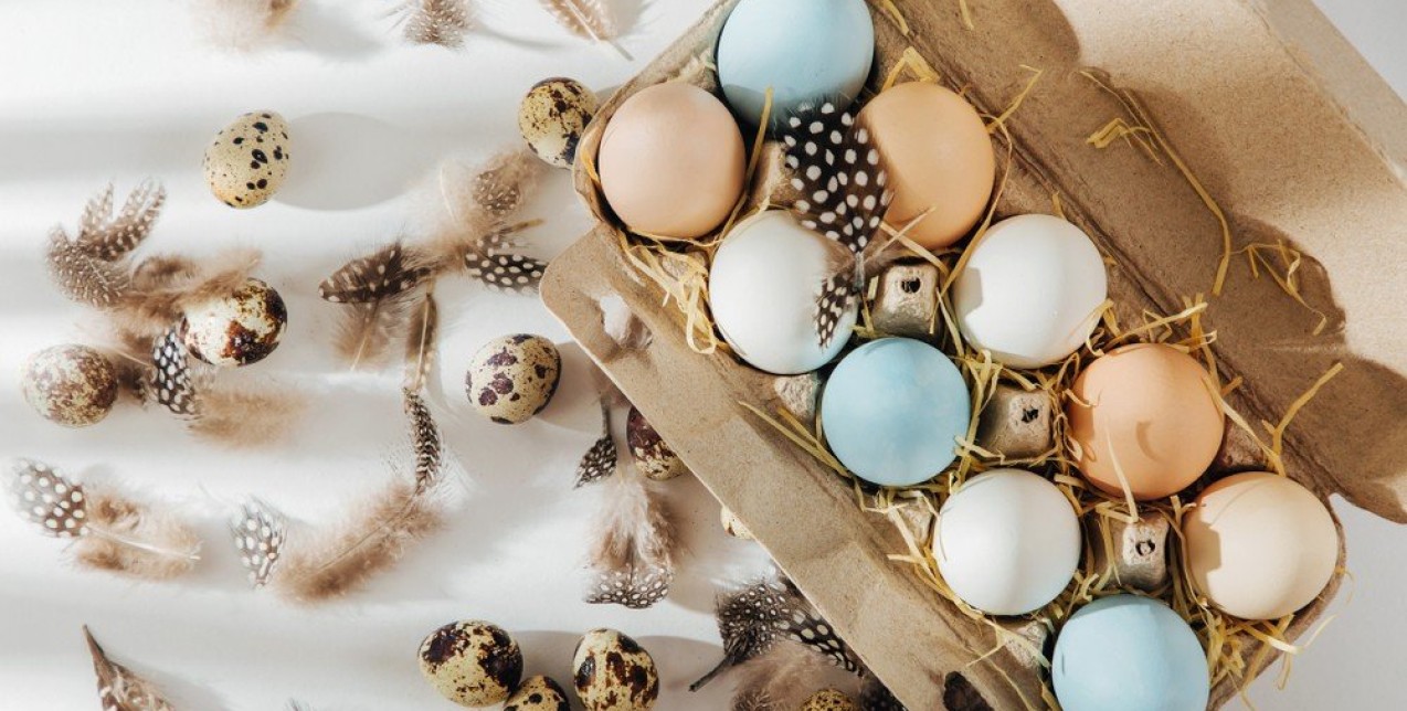 Easter eggs: 5 μοναδικοί τρόποι για να μετατρέψετε τα αυγά σας σε... καμβά