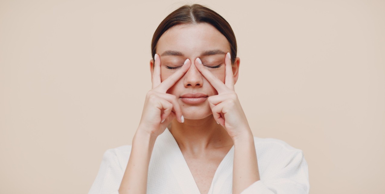 Το Korean beauty trend που μας υπόσχεται απαλλαγή από το πρήξιμο