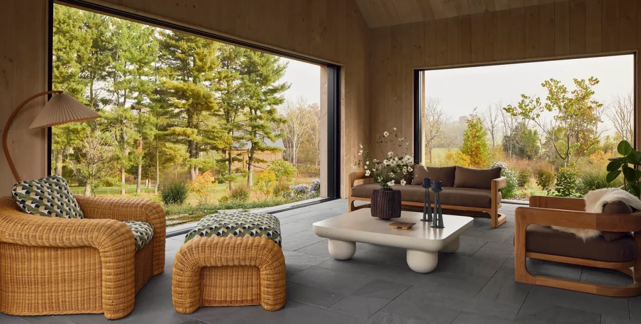 Ένα εξοχικό σπίτι που συνδυάζει τη σκανδιναβική λιτότητα με τη ρουστίκ κομψότητα της αμερικανικής υπαίθρου