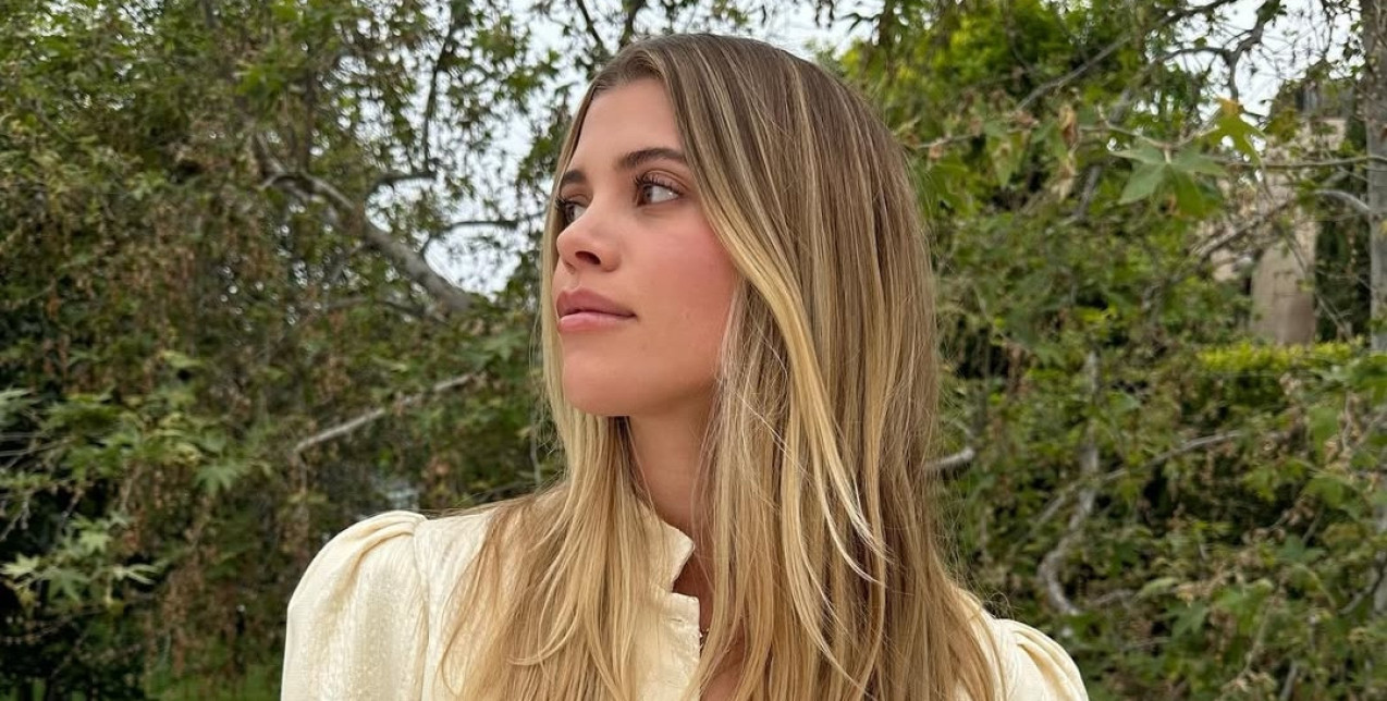 Έξοδος το Σαββατοκύριακο; Αυτά είναι τα καλύτερα hacks για ένα look που θα τραβήξει τα βλέμματα