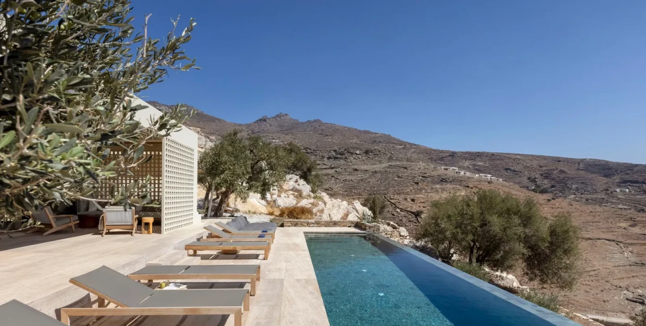 Ένα καταφύγιο απόλυτης γαλήνης σε μία μοναδικής ομορφιάς τοποθεσία στην Τήνο