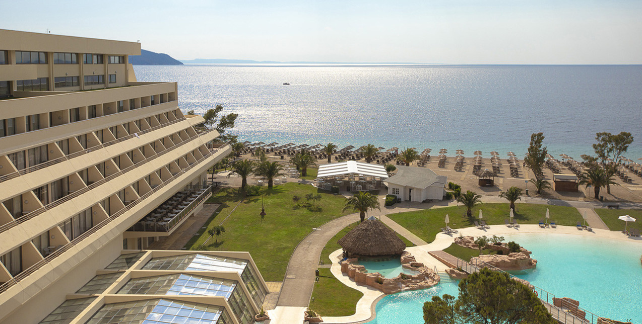 Ένας εμβληματικός προορισμός στη Σιθωνία Χαλκιδικής, ταυτισμένος με την απόλυτη εμπειρία καλοκαιρινών διακοπών