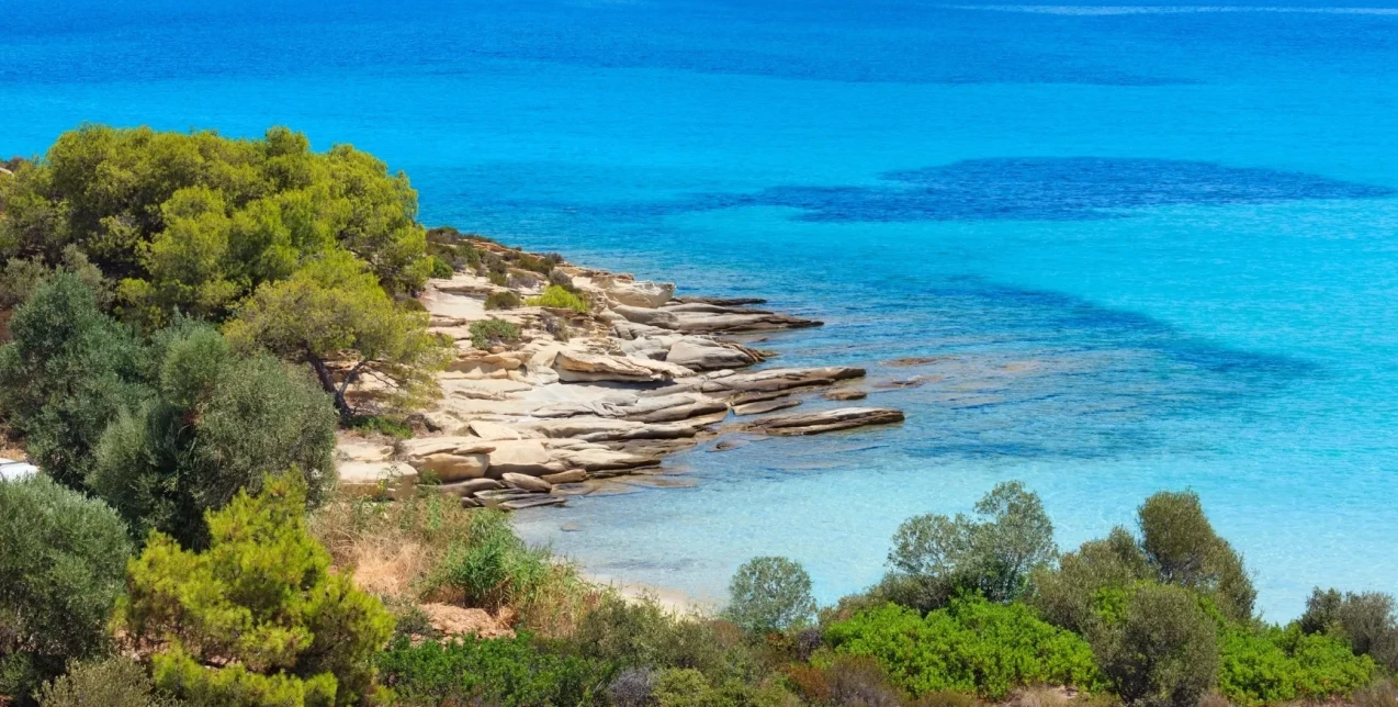 10 spots-θησαυροί της Χαλκιδικής που διατηρούν αναλλοίωτη τη φυσική τους ομορφιά 