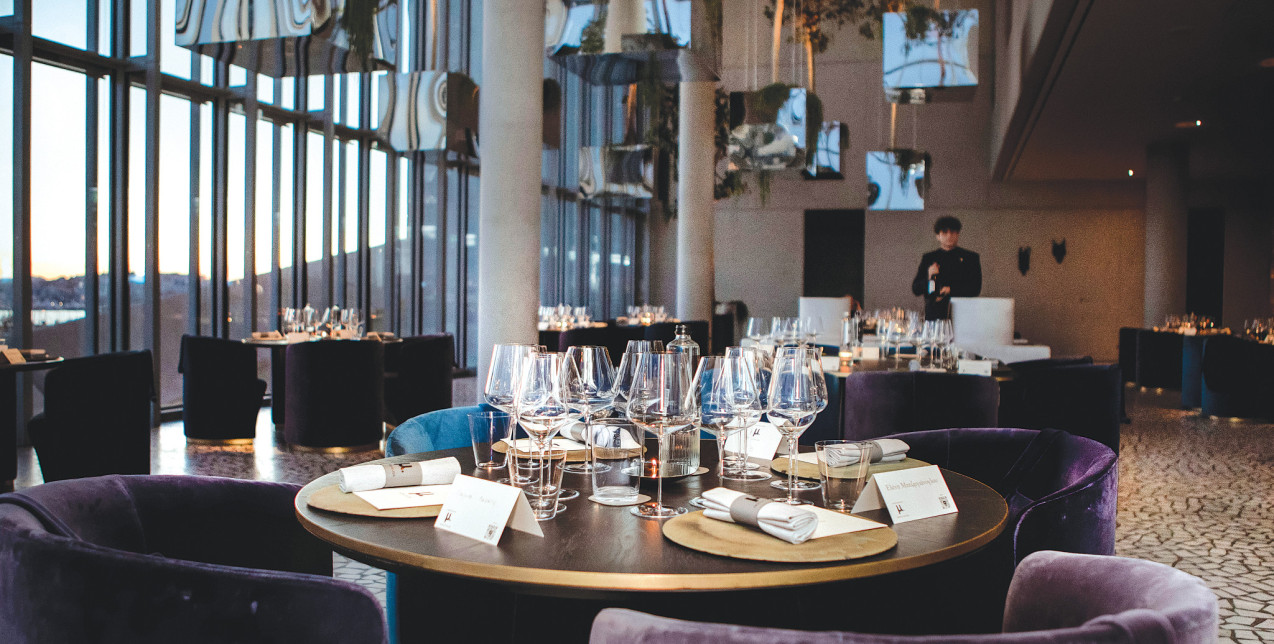 Στον κόσμο του fine dining, η κάθε λεπτομέρεια είναι προσεκτικά σχεδιασμένη για να προσφέρει μια μ.οναδική αισθητική εμπειρία