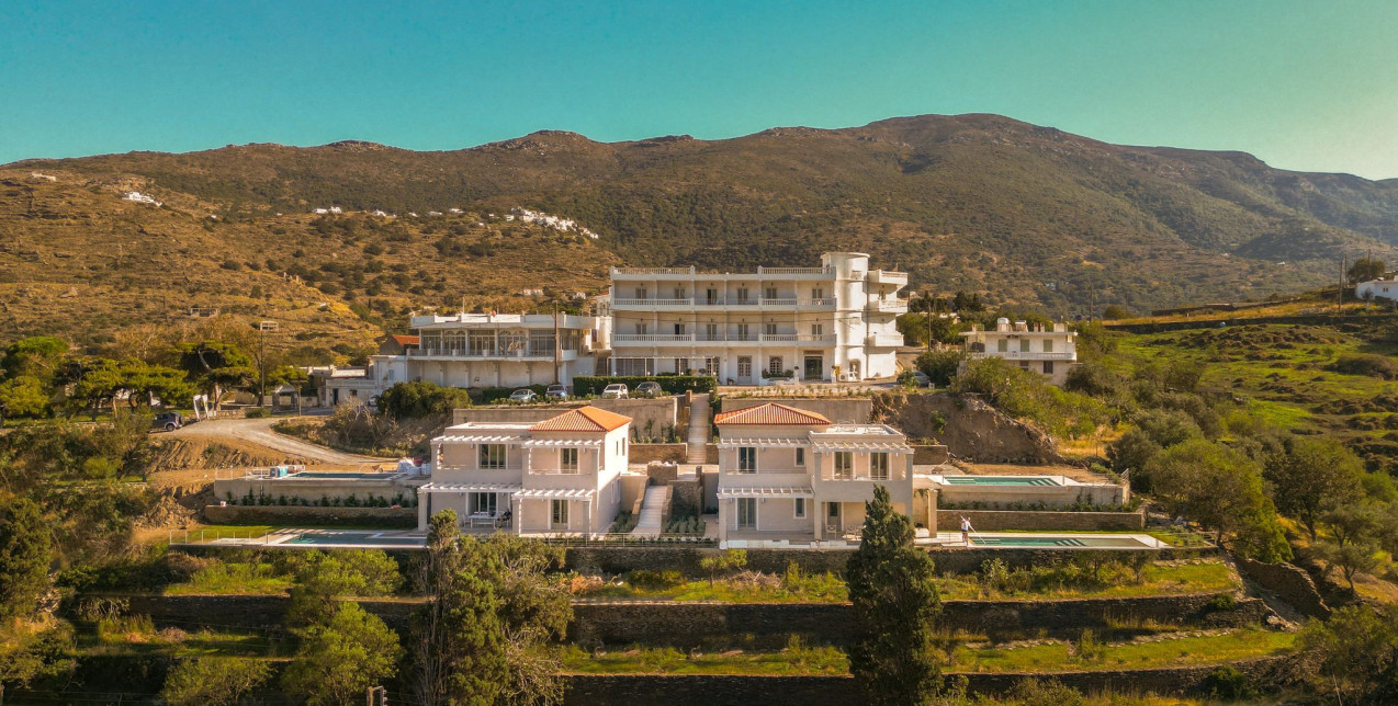 Ένας quiet luxury προορισμός στην Άνδρο αναδεικνύει την τέχνη της αυθεντικής φιλοξενίας