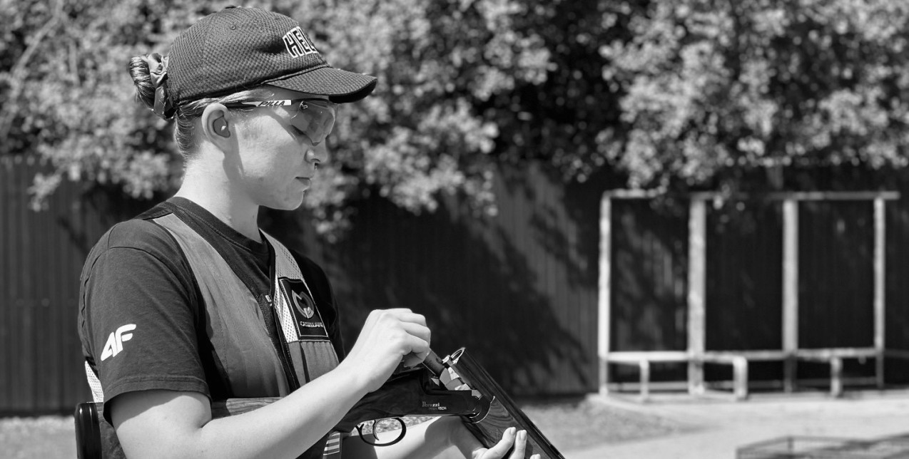 SKG Stories: Η νεαρή πρωταθλήτρια της σκοποβολής, Εμμανουέλα Κατζουράκη, μοιράζεται τα highlights της αξιοθαύμαστης πορείας της