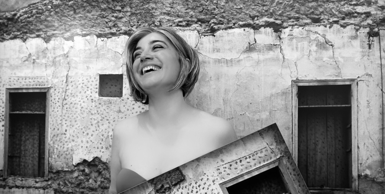 H δημιουργός, Πηνελόπη Μανουσάκη υμνεί την Ελλάδα με τον δικό της μοναδικό τρόπο 