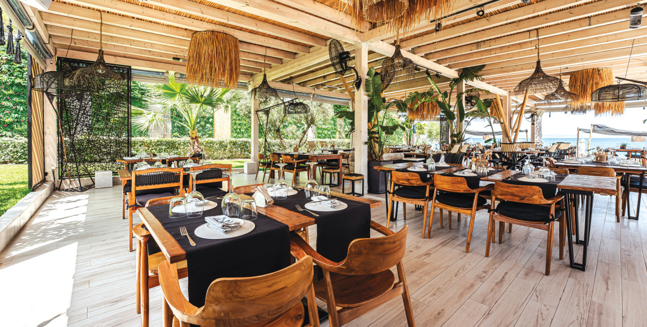 Το one-of-a-kind εστιατόριο στη Χαλκιδική που εκπληρώνει κάθε γευστική μας προσδοκία, μια ανάσα από τη θάλλασα