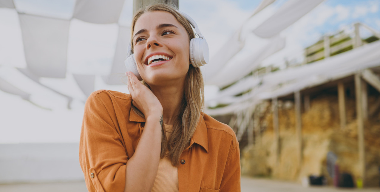 World Music Day: Πώς τελικά η μουσική μπορεί να απογειώσει την ψυχολογία μας;