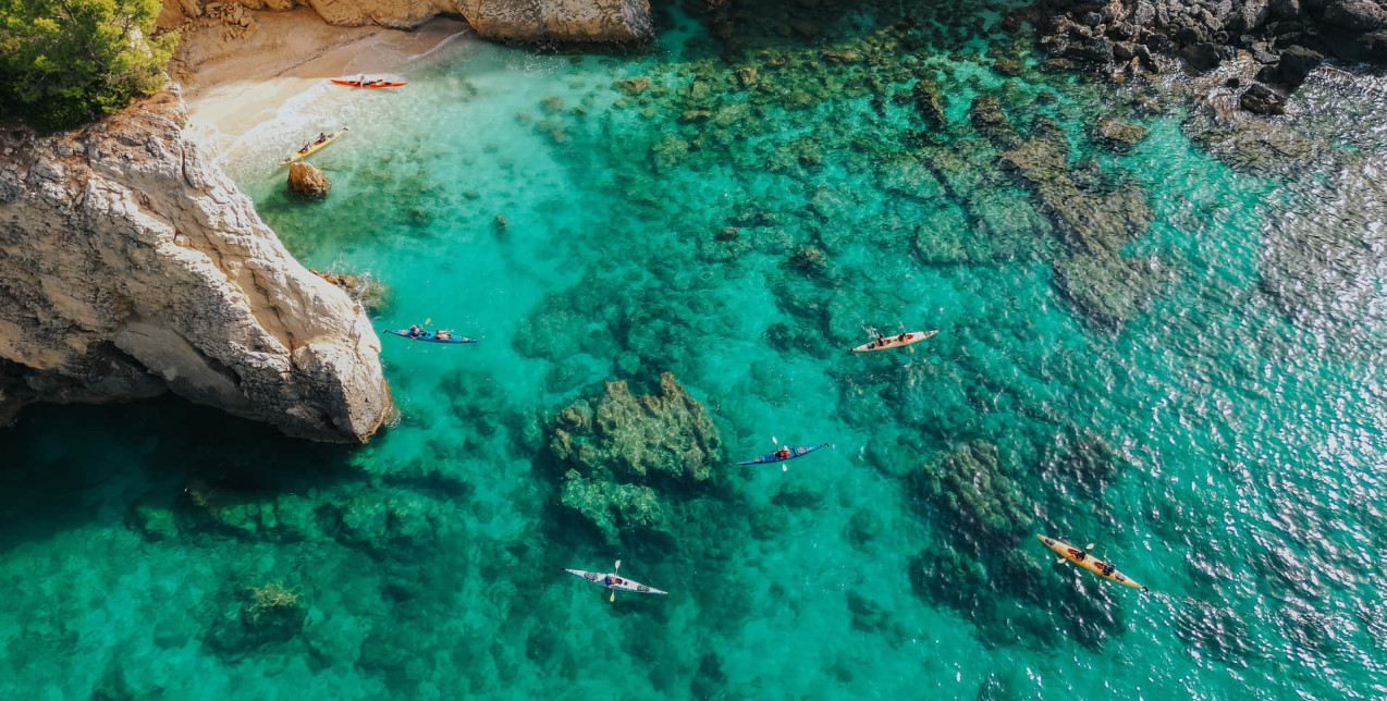 Οι πιο fully adventurous δραστηριότητες που απολαμβάνουμε το καλοκαίρι σε μοναδικές τοποθεσίες της Ελλάδας