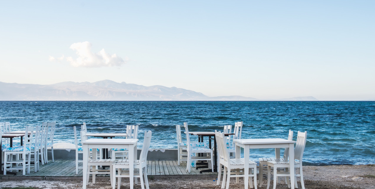 Τα πιο γραφικά ταβερνάκια της Χαλκιδικής δίπλα στη Θάλασσα