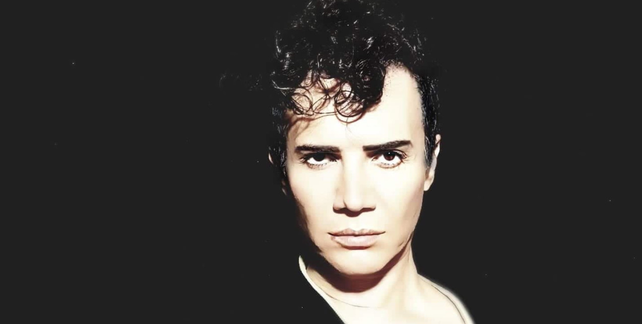 SKG Stories: Ο Παντελής Καναράκης σε μια αποκλειστική συνέντευξη στο GLOW.GR, λίγο πριν τον απολαύσουμε στην παράσταση του καλοκαιριού