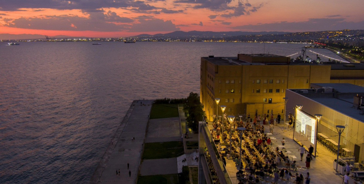 Νύχτες στο Μέγαρο: 5 κορυφαίες ταινίες που θα απολαύσουμε τον Αύγουστο στο «Σινεμά με Θέα»