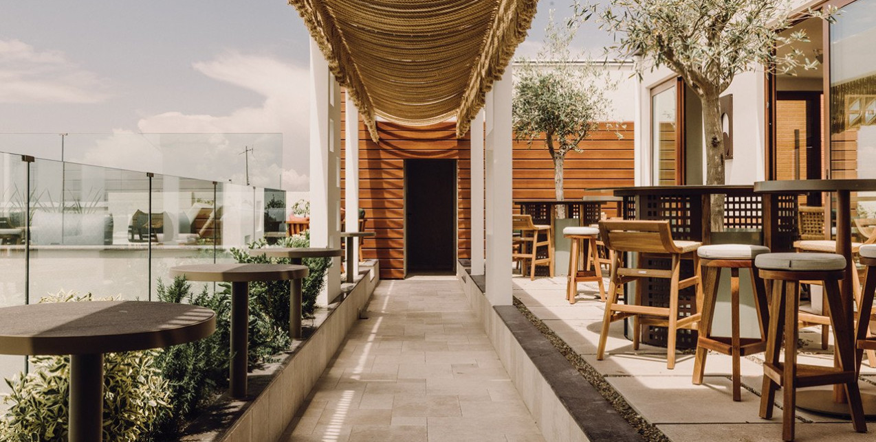 Μοναδικές ατμοσφαιρικές νύχτες καλοκαιριού στο πιο κομψό Rooftop Bar της Θεσσαλονίκης 