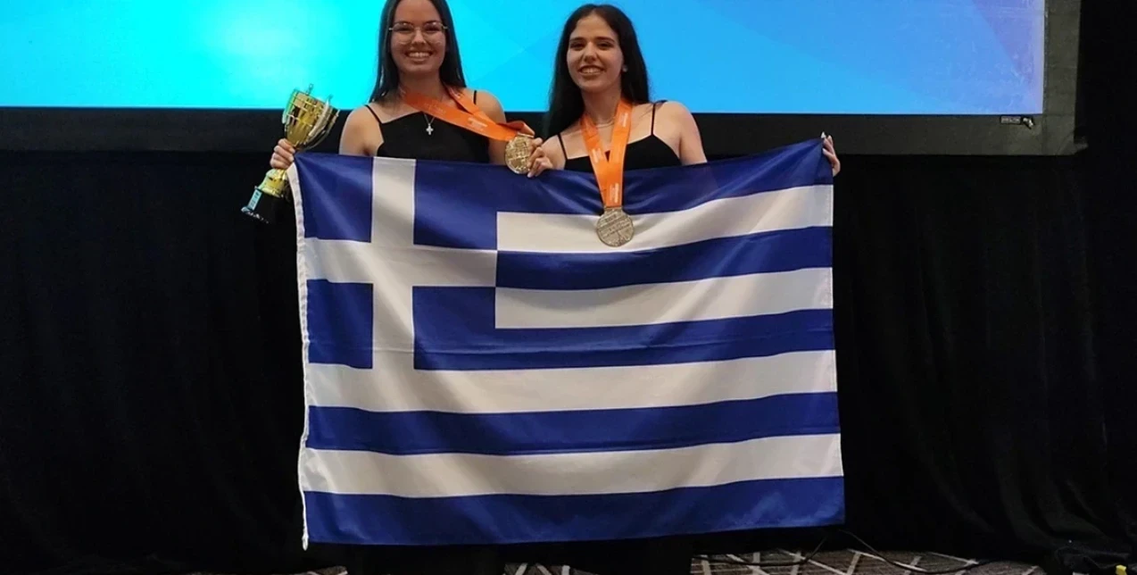 Δύο Ελληνίδες στην κορυφή του κόσμου: Παγκόσμιες Πρωταθλήτριες Microsoft Office Specialist οι 17χρονες Ελένη Καρακασίδου και Κυριακή Πέτσα