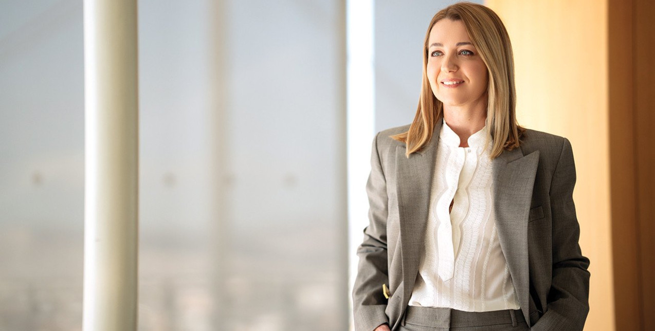 Η Βασιλική Αδαμίδου, Διευθύντρια Εταιρικών Υποθέσεων και Βιωσιμότητας της Lidl Ελλάς μας αναλύει τις δράσεις που στοχεύουν σε ένα καλύτερο αύριο για το περιβάλλον