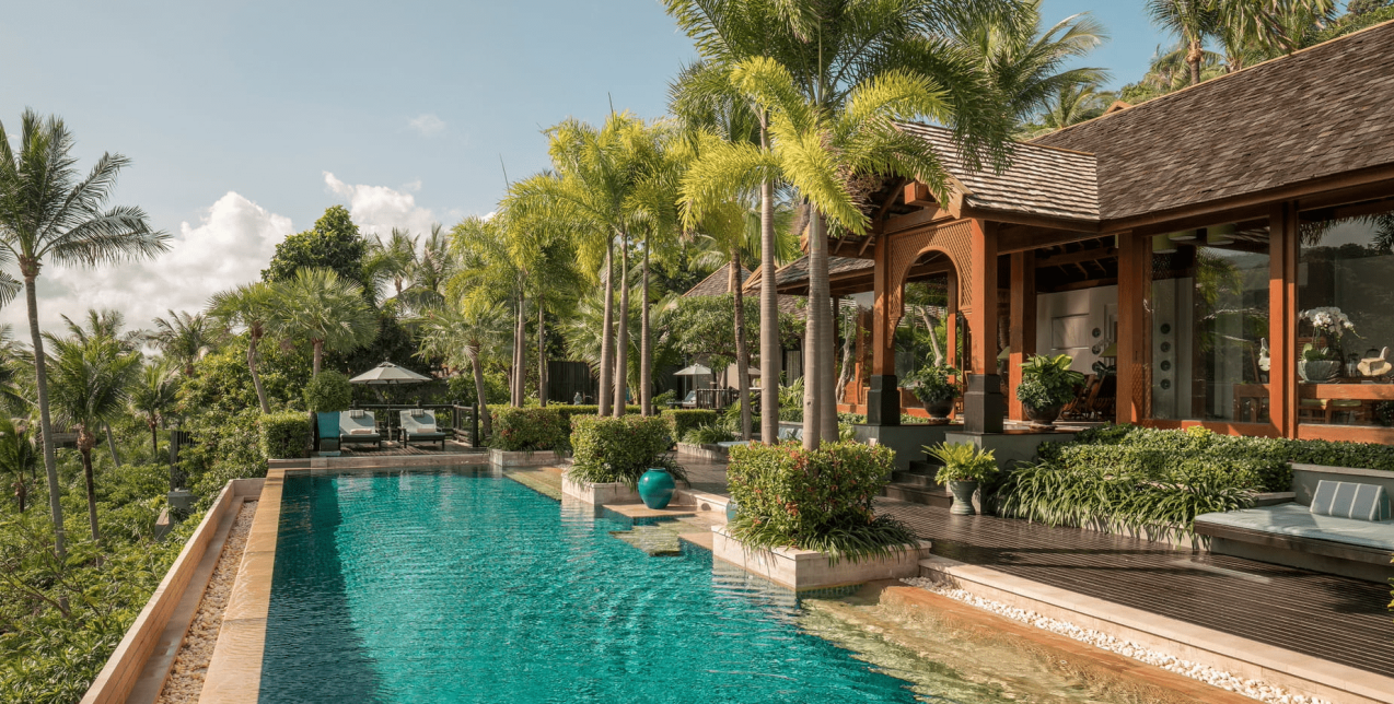 Όλοι οι τρόποι να φέρουμε το tropical style της σειράς 'The White Lotus' στη διακόσμηση του σπιτιού μας 