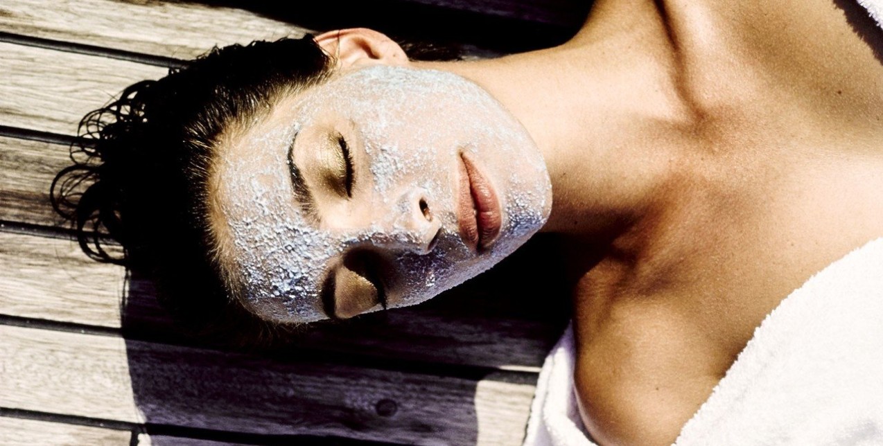 Οι μάσκες ομορφιάς που θα διώξουν τα μαύρα στίγματα