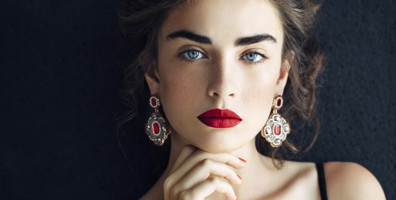 10 καλλυντικά για να προετοιμάσετε το δέρμα σας πριν το μακιγιάζ 