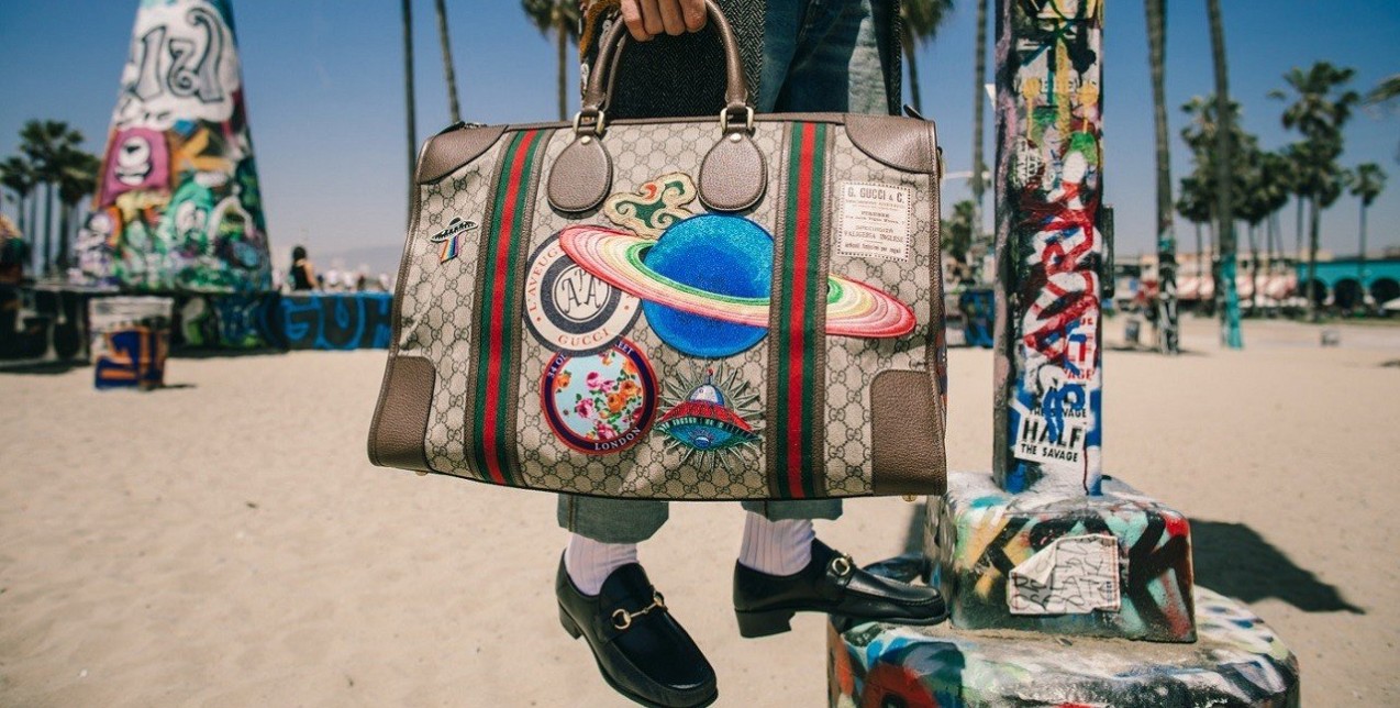 Ταξιδέψτε μέσα από τις σελίδες αυτών των υπέροχων coffee table books