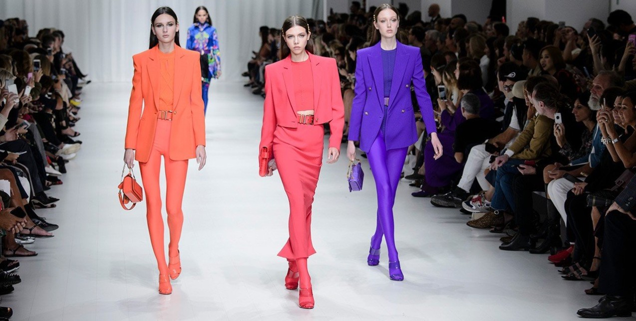 Τα 10 hot χρώματα που πρέπει να προσθέσετε στην γκαρνταρόμπα σας