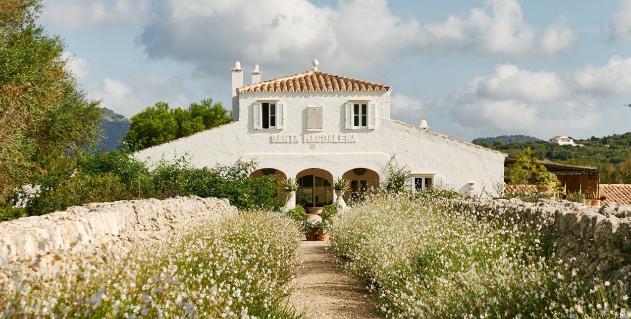 Ένα καταφύγιο που κρύβεται μέσα στην αυθεντική ομορφιά της Μινόρκα 