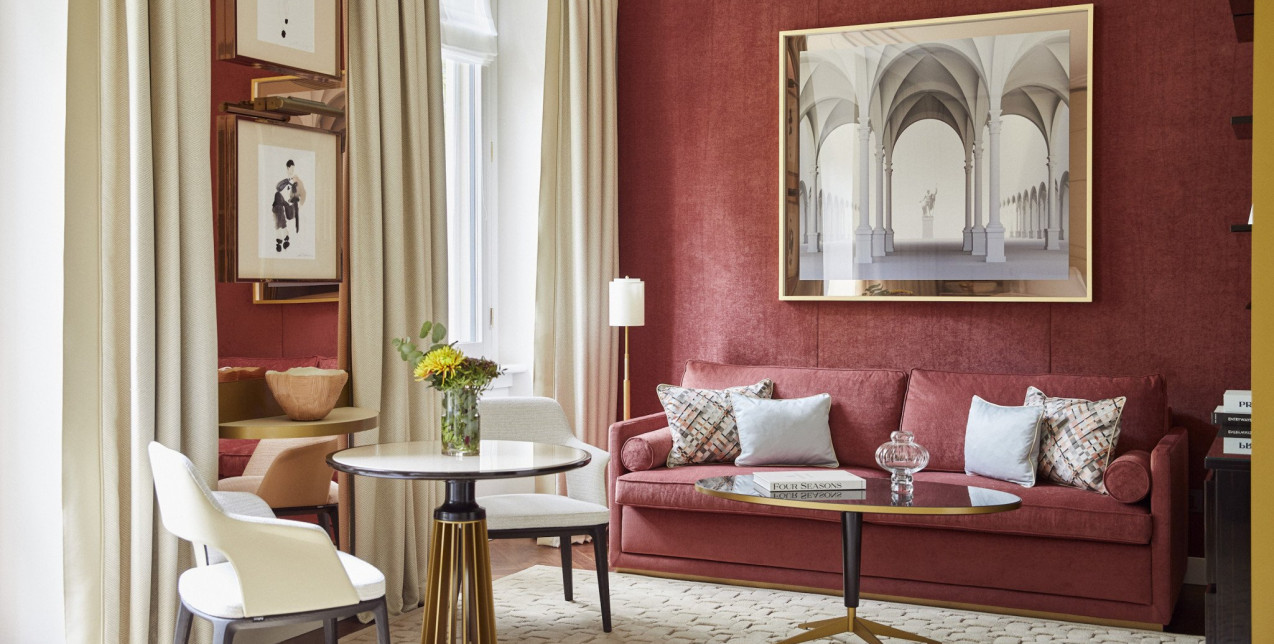 To Four Seasons Hotel στο Μιλάνο απέκτησε νέα μοναδική ταυτότητα με την υπογραφή του δημιουργού Pierre-Yves Rochon