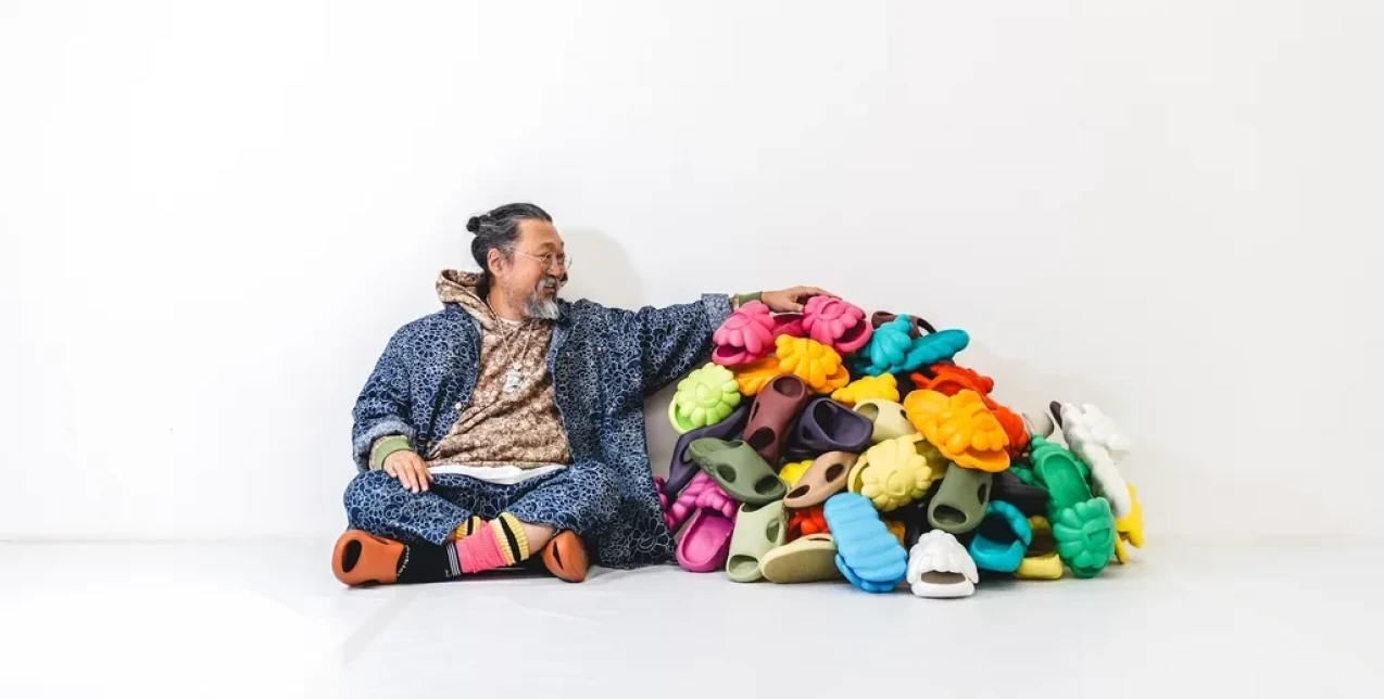 Ο Takashi Murakami «προσγειώνεται» στο Selfridges του Λονδίνου με το πιο... χαρούμενο pop-up