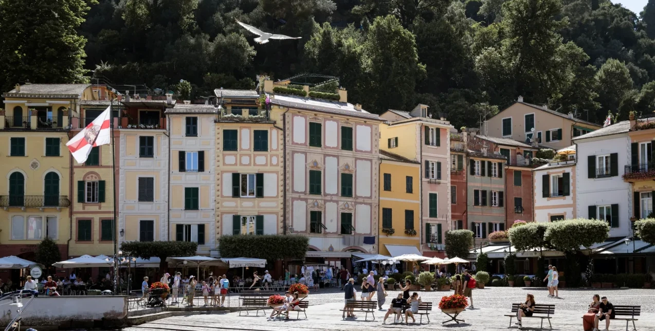 Ένα Mediterranean-inspired σπίτι με μαγευτική θέα στη καρδία του Πορτοφίνο 