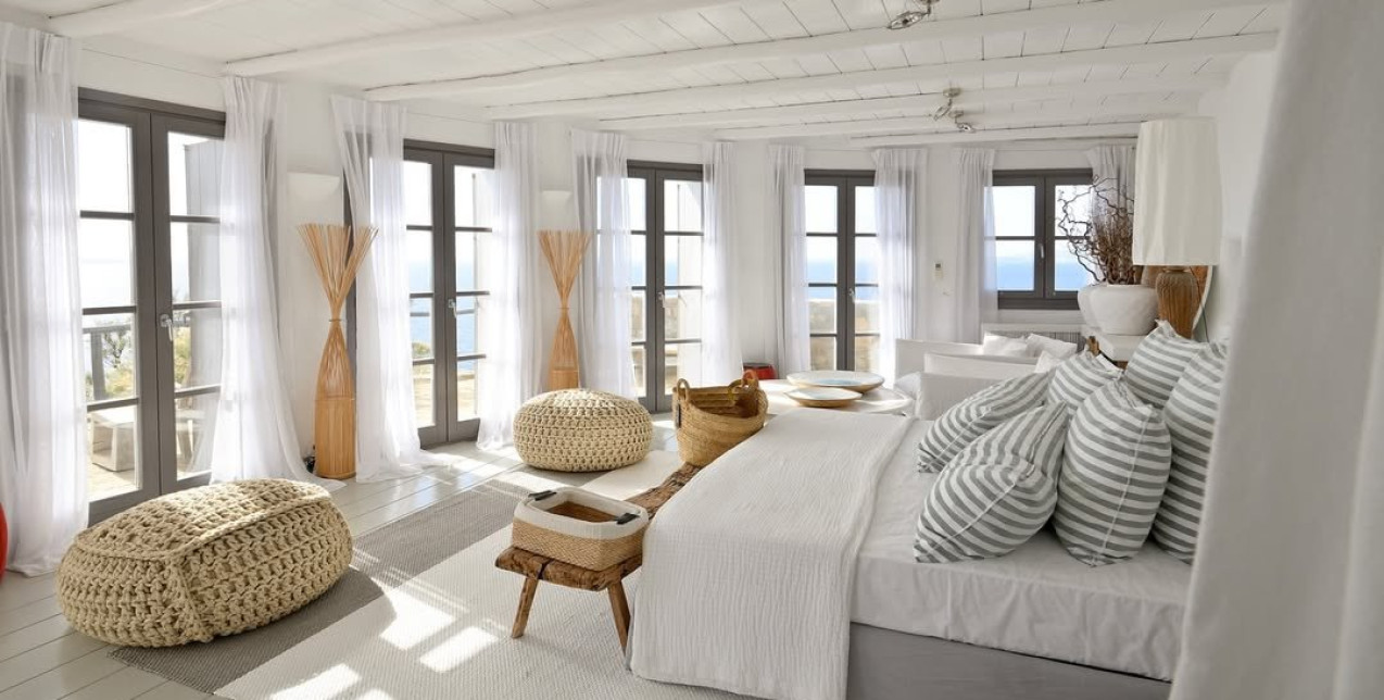 5 βήματα για να χαρίσετε νησιώτικη αύρα στο υπνοδωμάτιό σας, σαν να βγήκε από πολυτελές κυκλαδίτικο resort