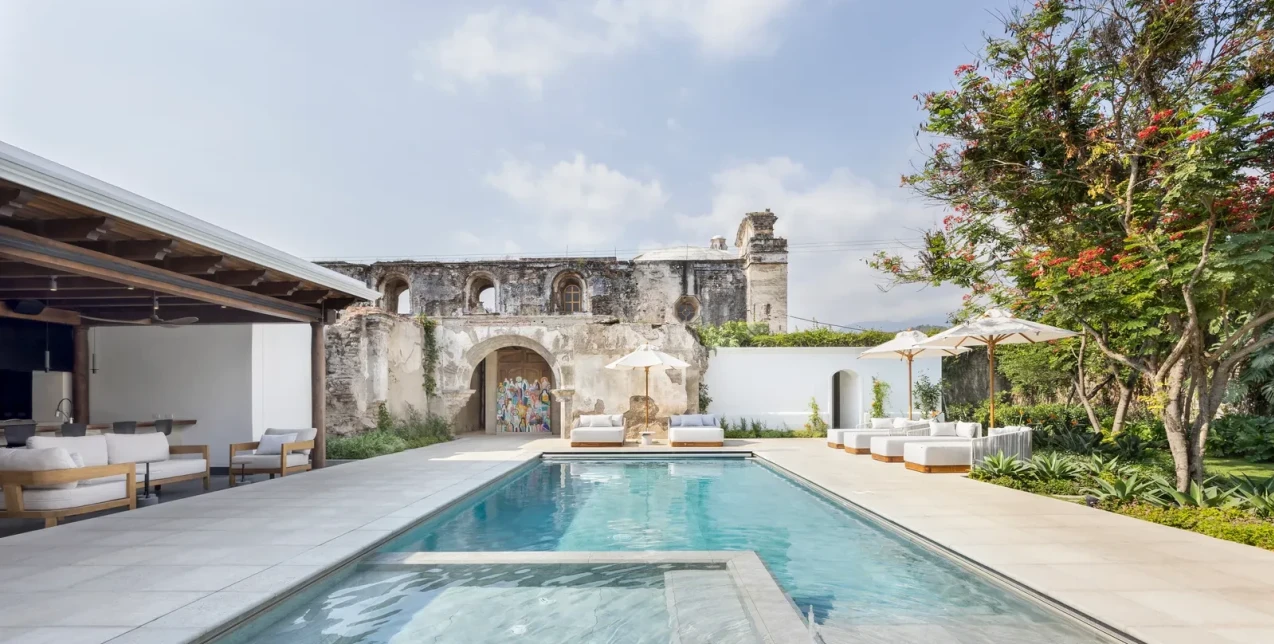 Ένα τμήμα παλιού μοναστηριού στη Γουατεμάλα μετατράπηκε σε απόλυτο καταφύγιο χαλάρωσης