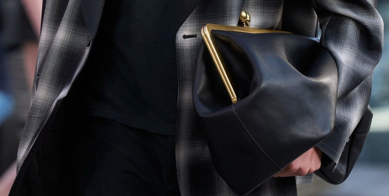 Οι XL bags είναι το key-item της σεζόν 