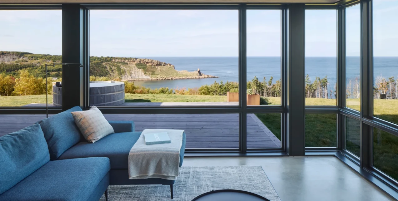 Τέσσερα cottages στον Καναδά ανάμεσα στη φύση, τα ζώα και τους θυελλώδεις ανέμους του Ωκεανού