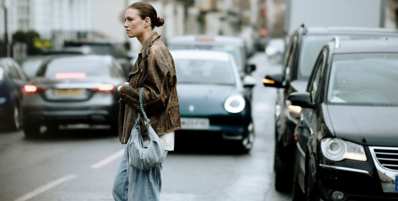 Οι πιο επιτυχημένοι τρόποι να φορέσουμε το τζιν μας τις ημέρες με κρύο 