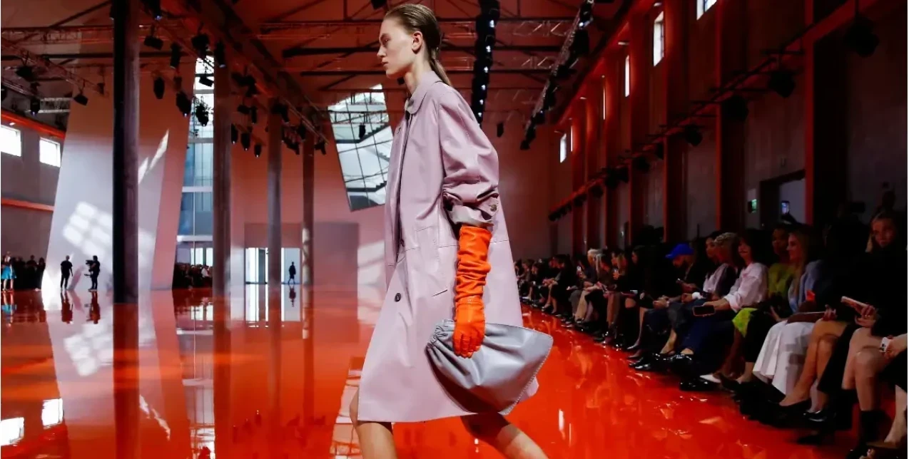 Prada SS26: Μια συλλογή-ωδή στην ελευθερία και την αισιοδοξία 