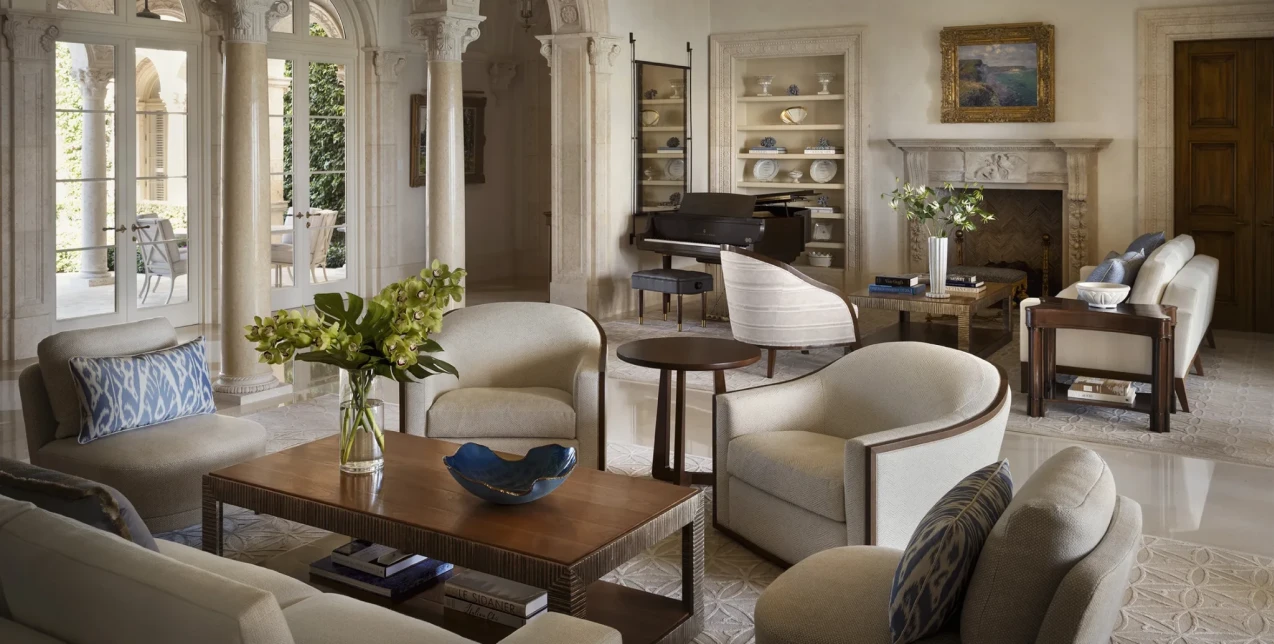 Μία βίλα στη Φλόριντα με αναγεννησιακό χαρακτήρα, όπου σπάνια έργα τέχνης αναδεικνύουν τη διακόσμηση