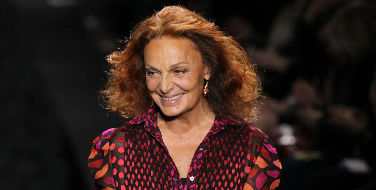 Η θρυλική σχεδιάστρια Diane von Fürstenberg έρχεται στη Θεσσαλονίκη για μια συγκινητική τελετή βράβευσης, που τιμά τη ζωή και το έργο της