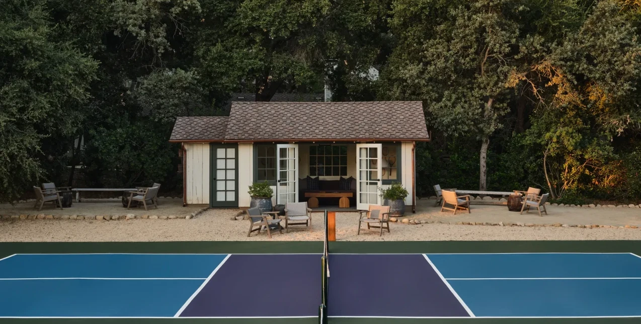 Ένα αγροτόσπιτο με μοναδικό στιλ και αισθητική, που προσφέρει ανεμπόδιστη θέα σε απέραντους αμπελώνες